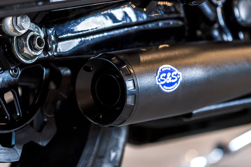 S&S 2-into-1 Diamondback Exhaust System