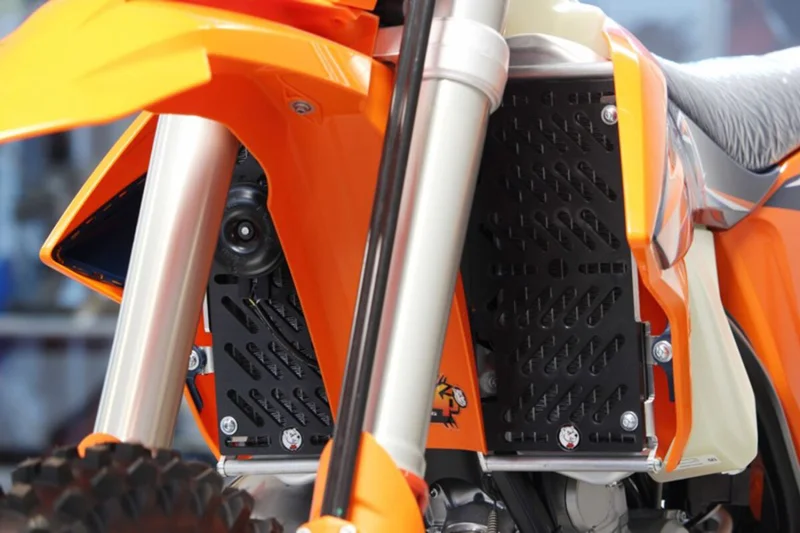 AXP RACING XTR SKIDPLATE 8MM KTM 250-300EXC TPI