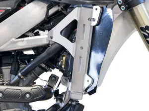 AXP RACING RADIATOR BRACE WRF/XEF AL