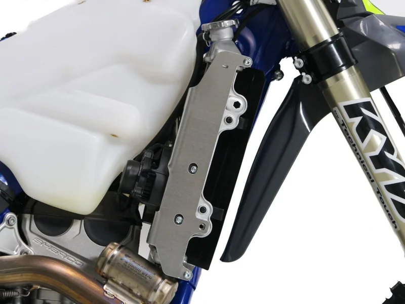 AXP RACING RADIATOR BRACE SHERCO 24- BK