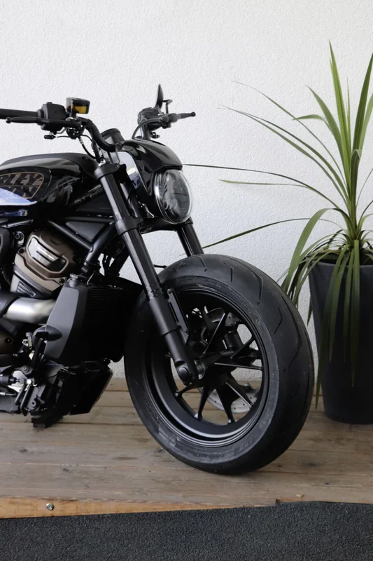 Cult-Werk Headlamp & mask kit ''NRS style. Gloss black