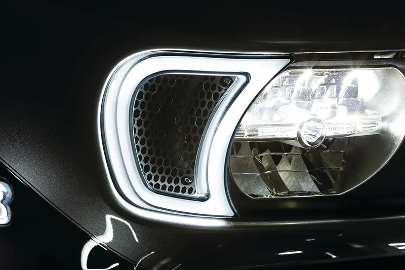 Kuryakyn LIGHT VENT H-LIGHT TRAC S