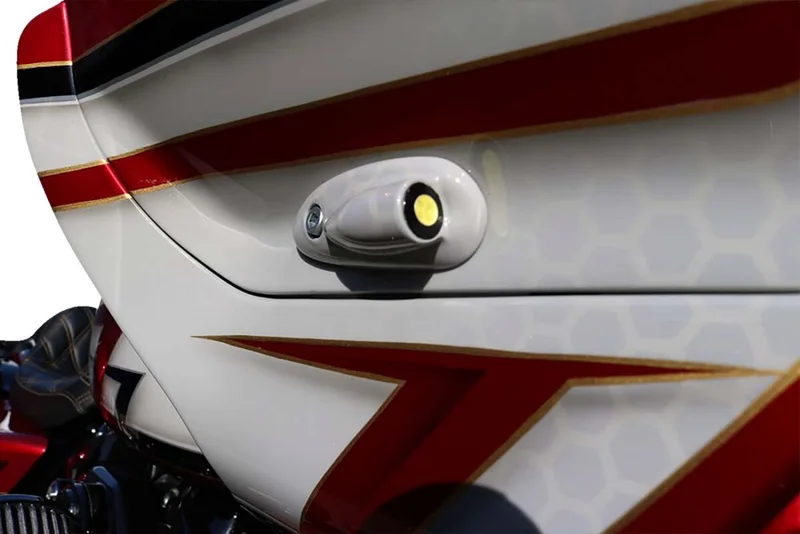 Paul Yaffe's Bagger Nation Lightning Bullet Run/Turn Signal