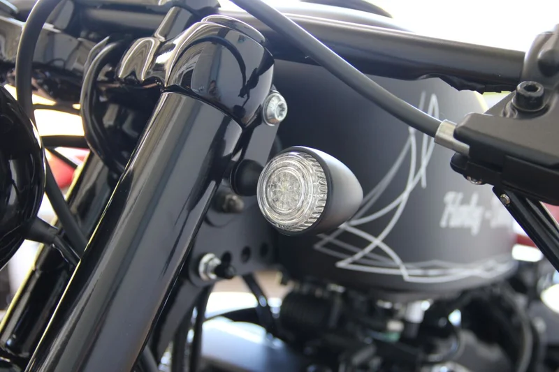 Cult-Werk Turn signal bracket set. Front. Black