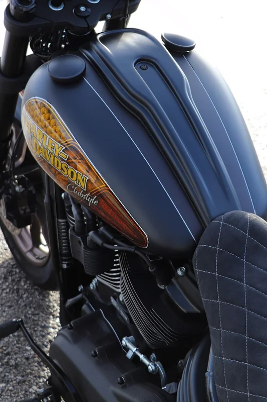Cult-Werk Dash cover. Gloss black