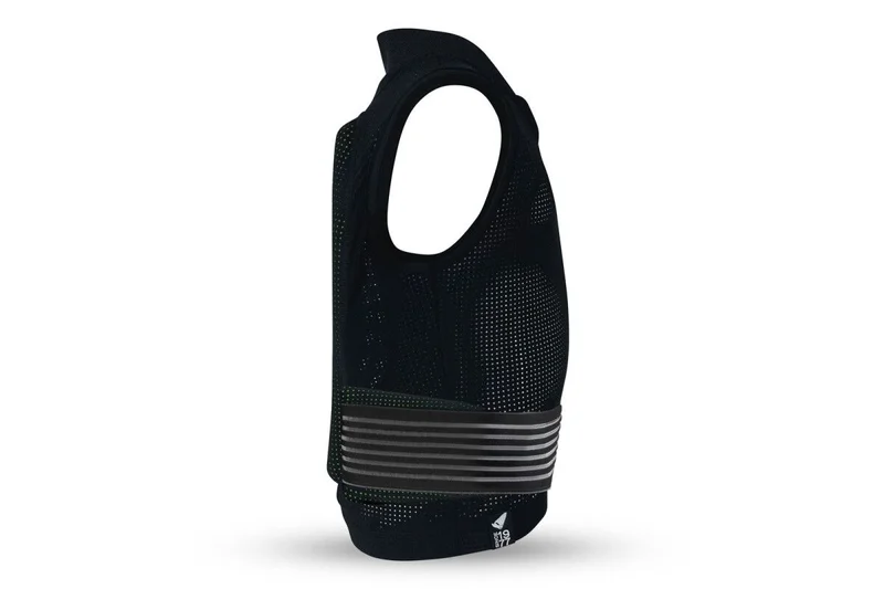 UFO BACK PROTECTOR ANCHORAGE KID S