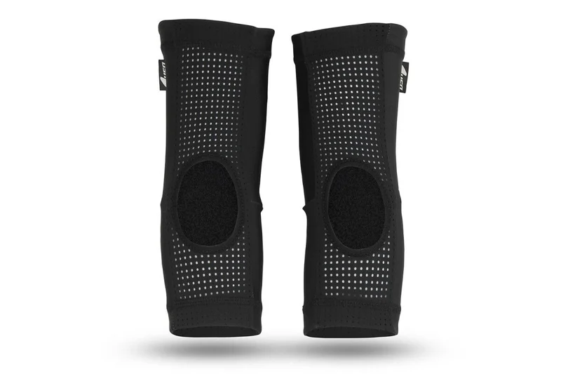 UFO Youth M33 Knee Pads