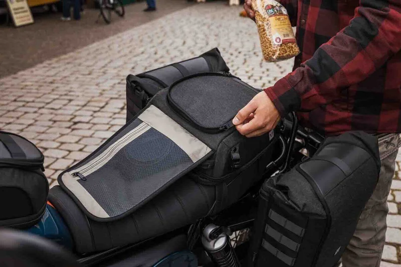 SW-Motech LEGEND GEAR TAIL BAG LR3