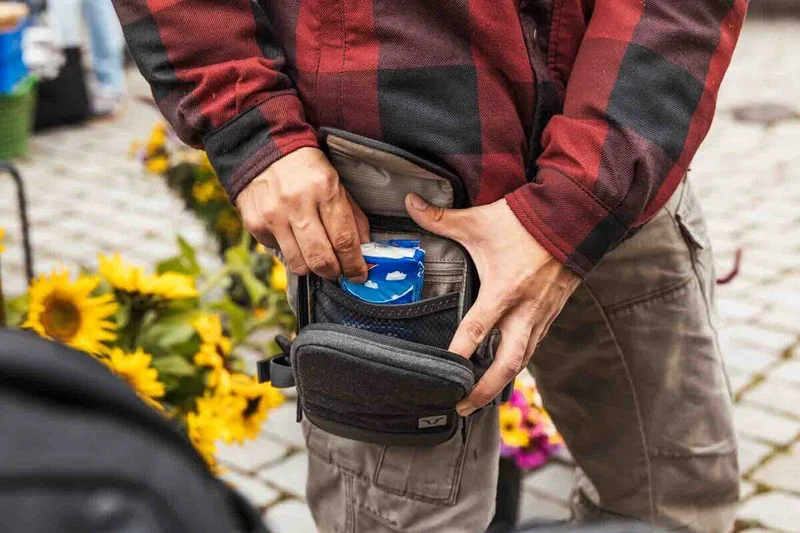 SW-Motech LEGEND GEAR LEG BAG LA13