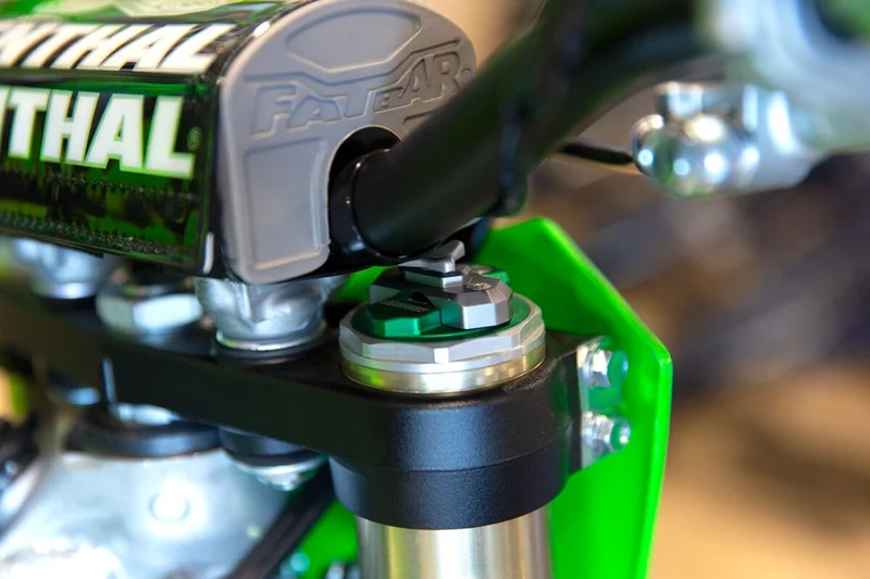 Motion Pro COMPRESSION ADJUSTER SHOWA FOR