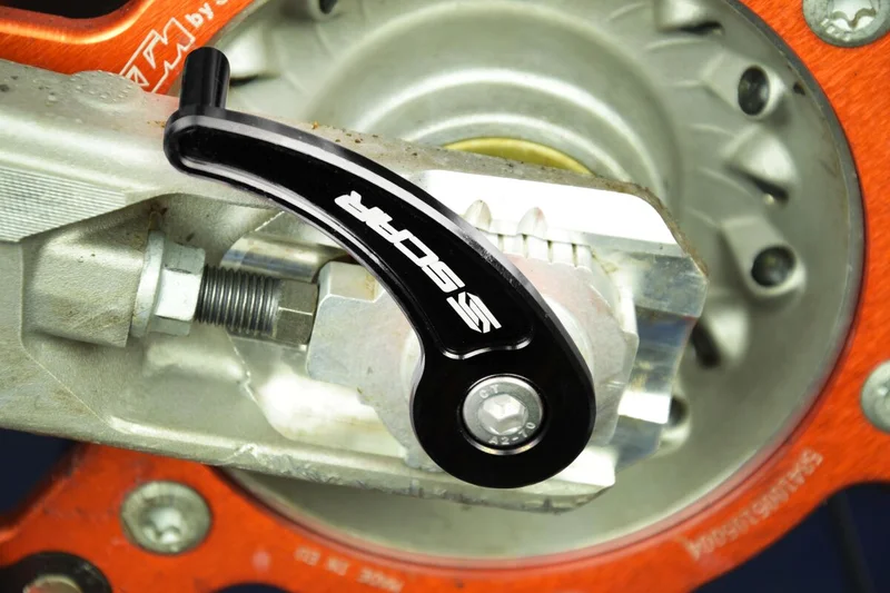 SCAR AXLE PULL RR SX/SXF 23-/EXC EX