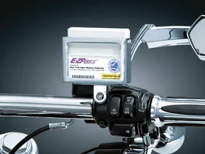 Kuryakyn KÜRYAKYN PASS TOLLWAY TRANSPONDER HOLDER